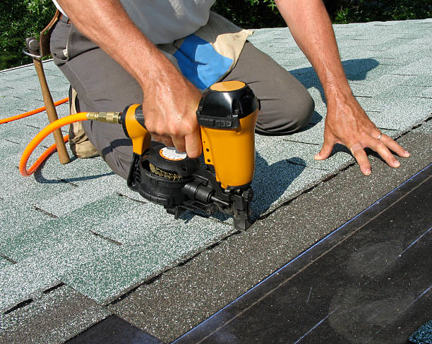 Best Metal Roofing Contractor  in Ntgomery City, MO